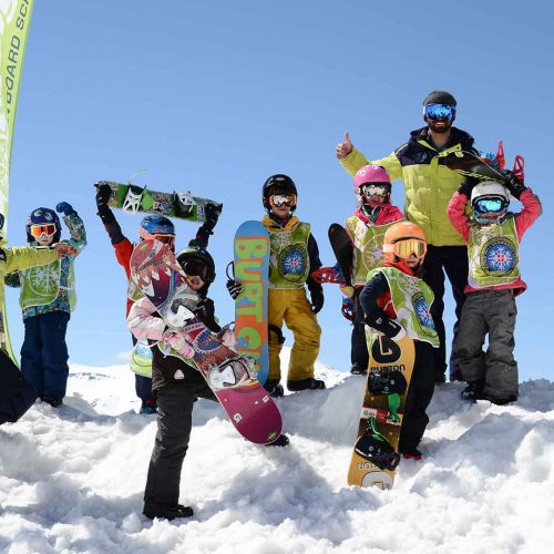 kids snowboard group lessons