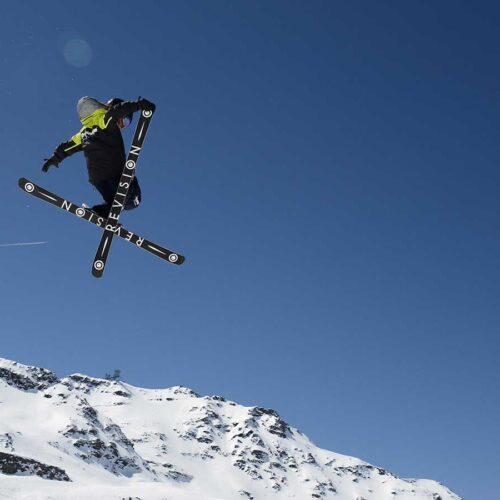 private freestyle lessons ski or snowboard with prosneige