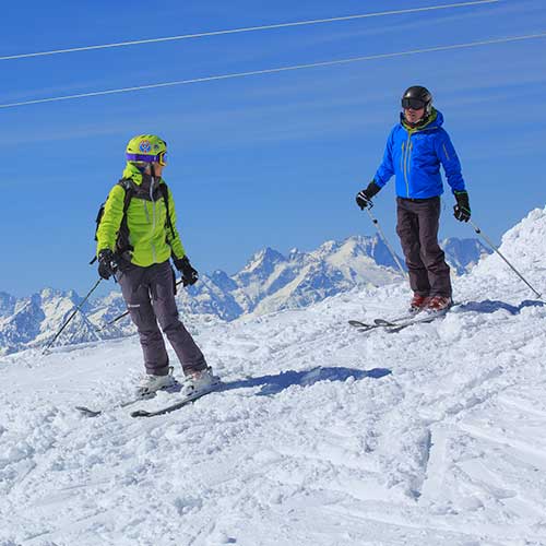 private ski lessons with prosneige ski instructors